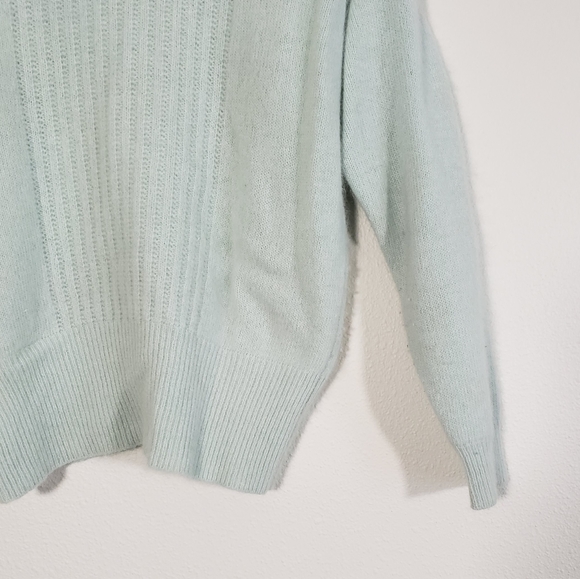 SOLD Vintage Lambswool Angora Turtleneck Sweater in Mint - Picture 3 of 7